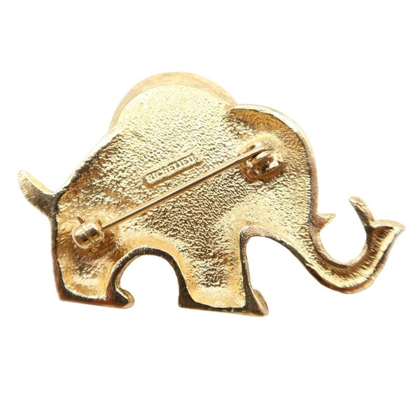 Vintage RICHELIEU Elephant Figural Brooch Gold Tone w/ Teardrop Faux Pearl Ear - Picture 4 of 4